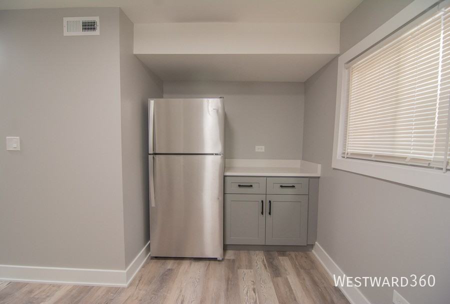 6141 N Hermitage Ave #GA - Photo 3 of 10