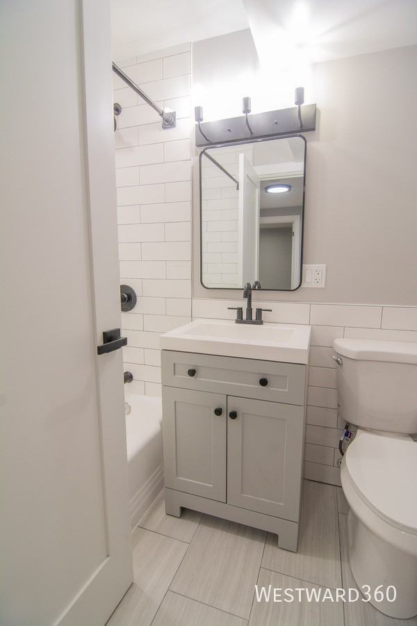 6141 N Hermitage Ave #GA - Photo 7 of 10