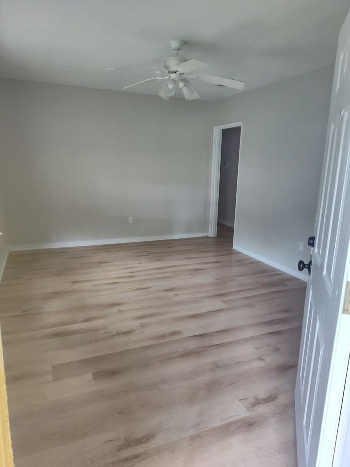 2613 Emerald Dr - Photo 6 of 8