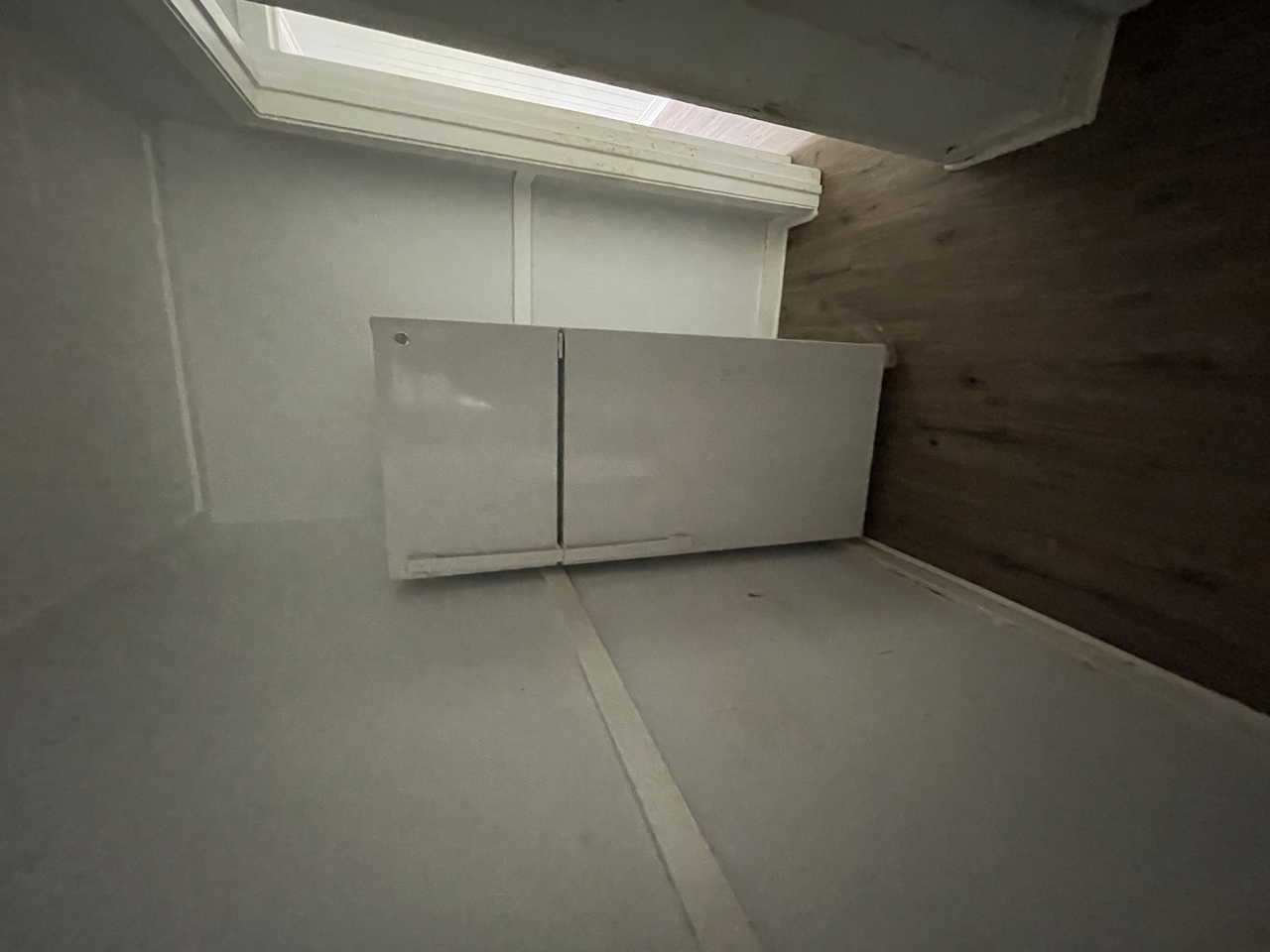 1019 Combs St - Photo 4 of 9