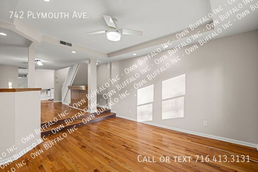 742 Plymouth Ave - Photo 6 of 28