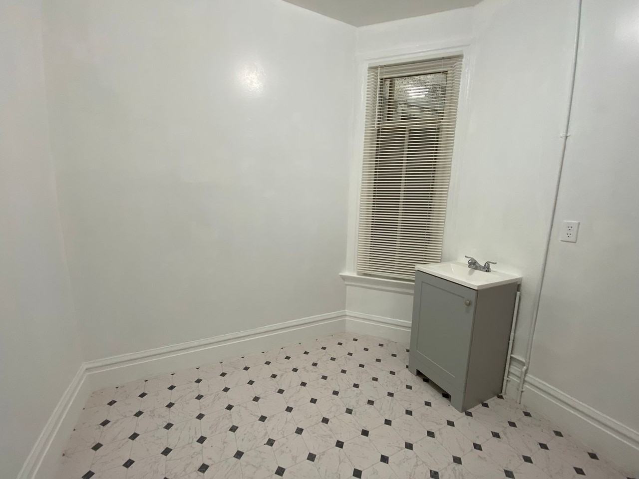 301 Columbus Ave #305 - Photo 5 of 10