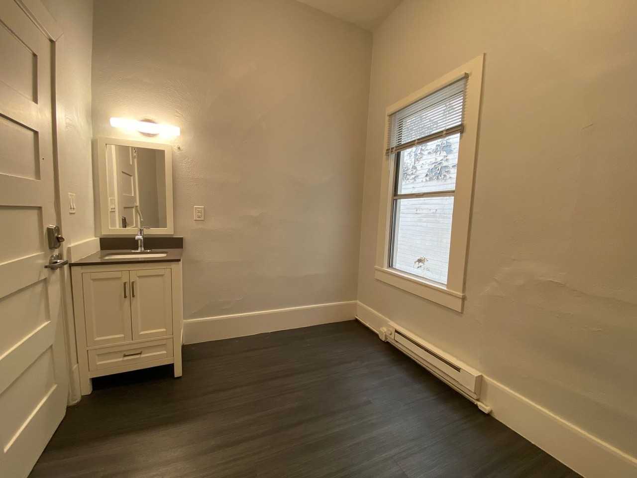 706 Kearny St - Photo 3 of 9