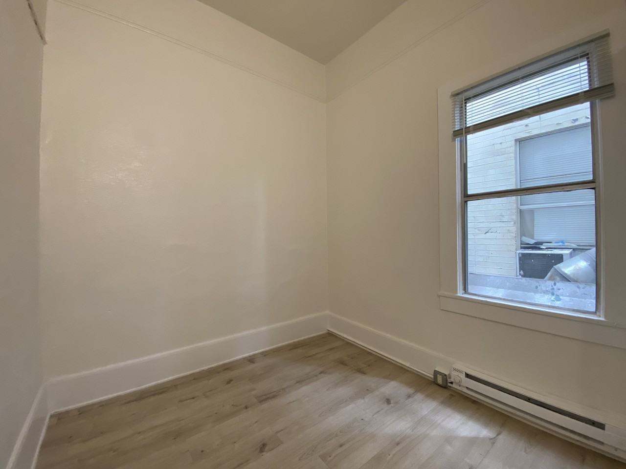 706 Kearny St #17 - Photo 2 of 9