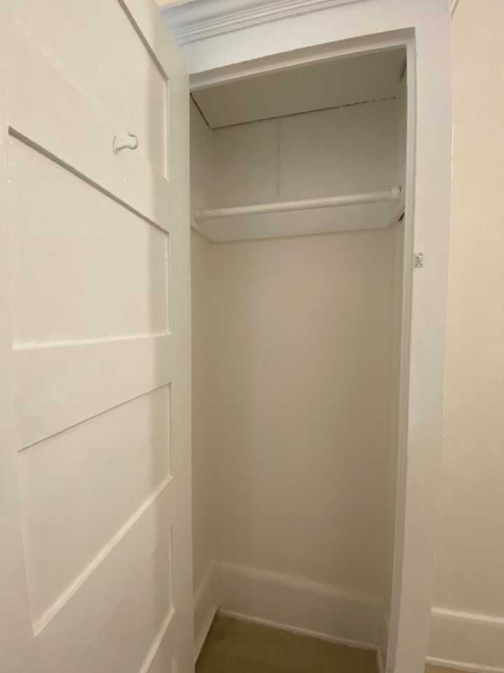 706 Kearny St #17 - Photo 4 of 9