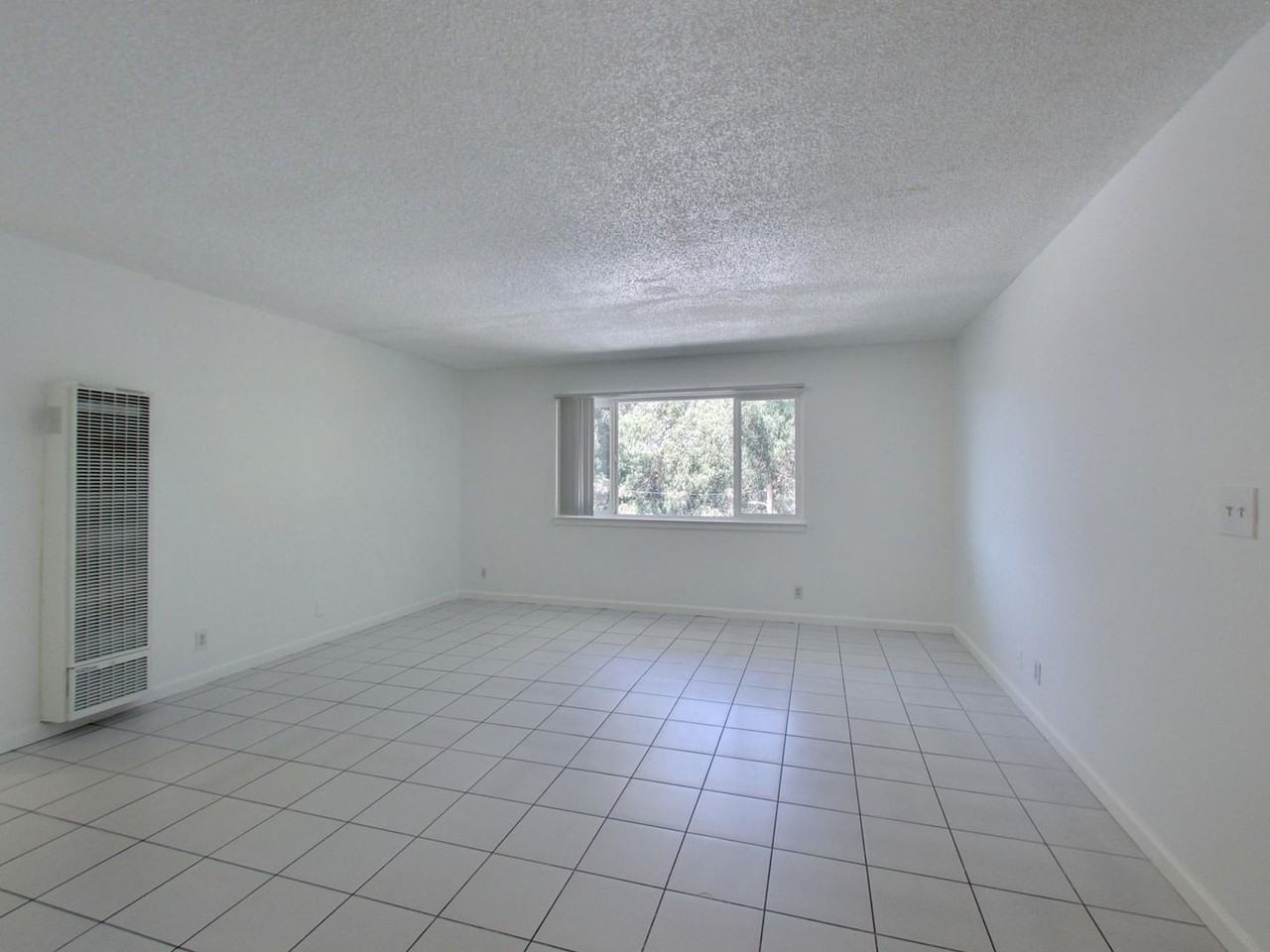 3107 Willow Rd - Photo 3 of 18