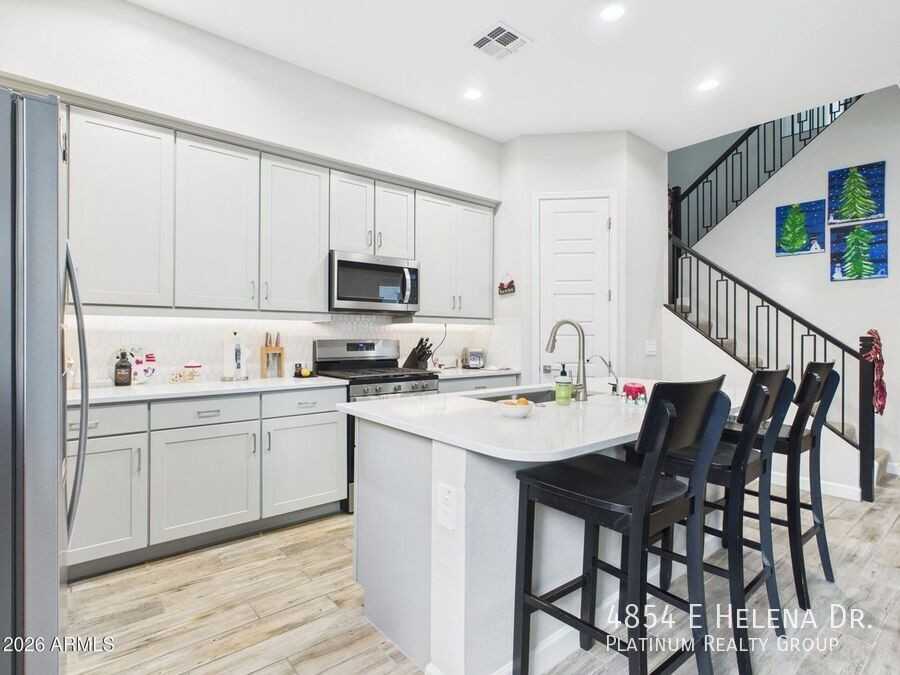 4854 E Helena Dr - Photo 3 of 26