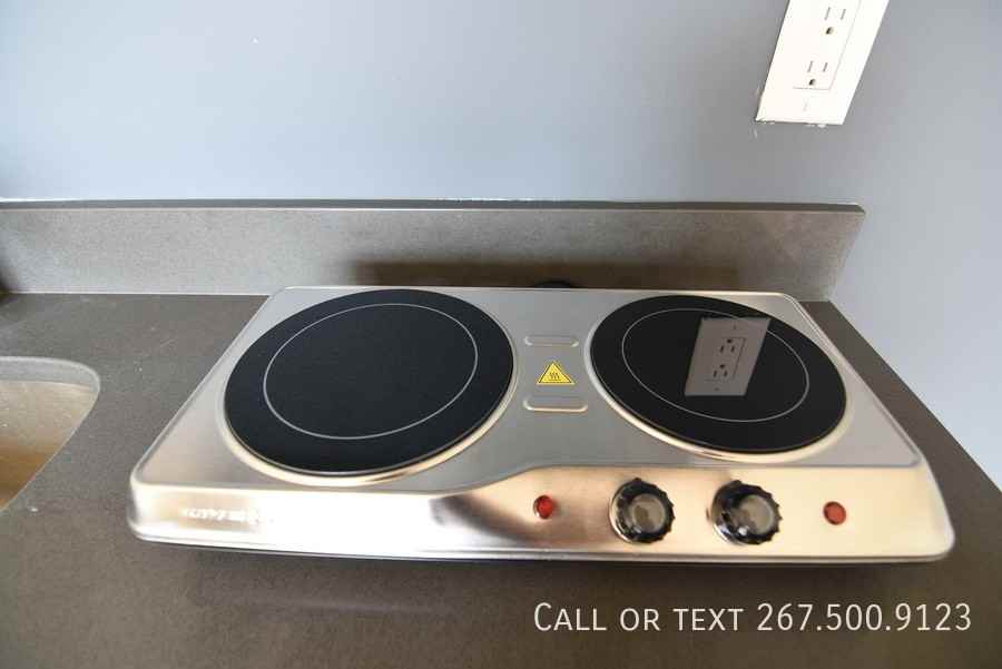 533 N Budd St #1A - Photo 4 of 8