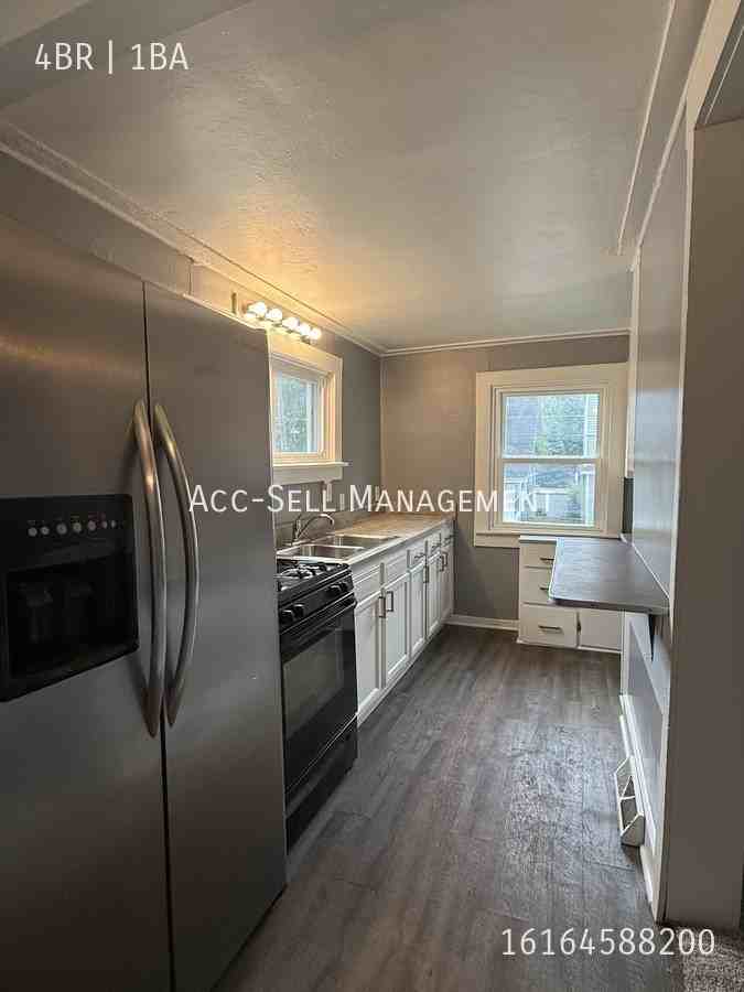 419 Brenner St Ne - Photo 5 of 15