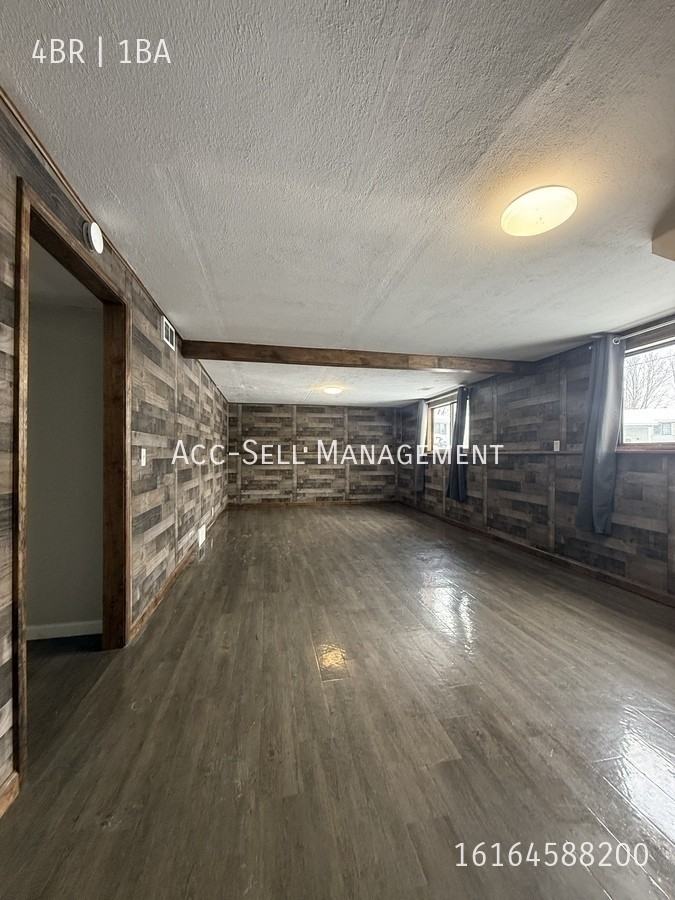 5231 Rich St - Photo 7 of 11