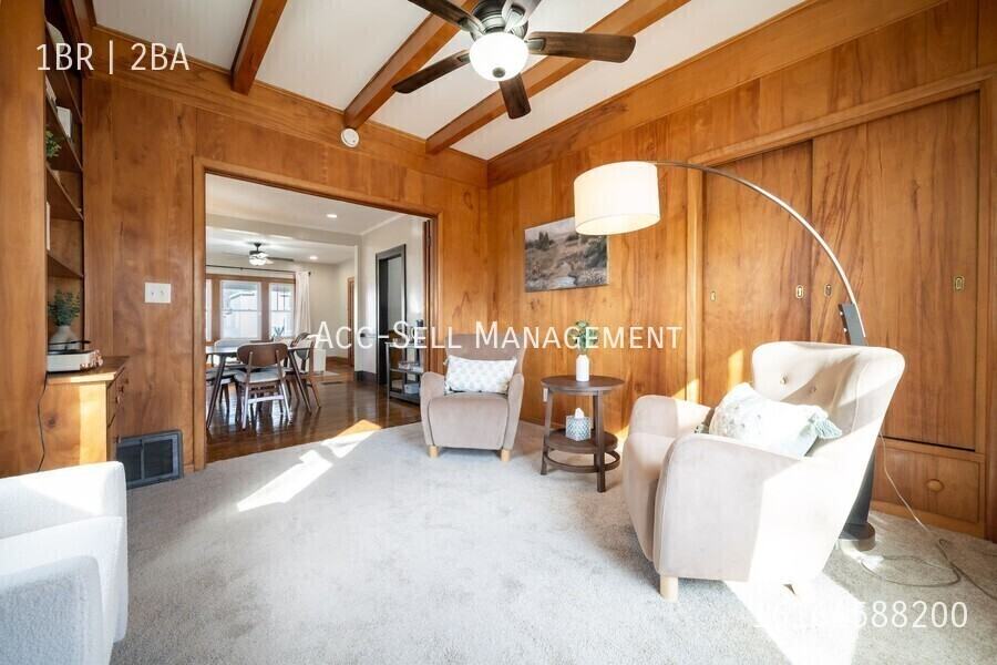 1038 Crosby St Nw #3 - Photo 3 of 25