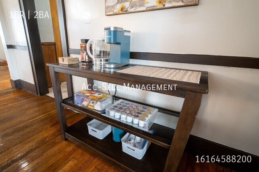 1038 Crosby St Nw #3 - Photo 4 of 25