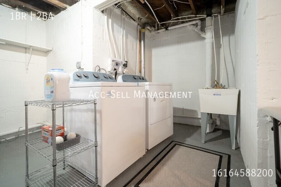 1038 Crosby St Nw #3 - Photo 6 of 25