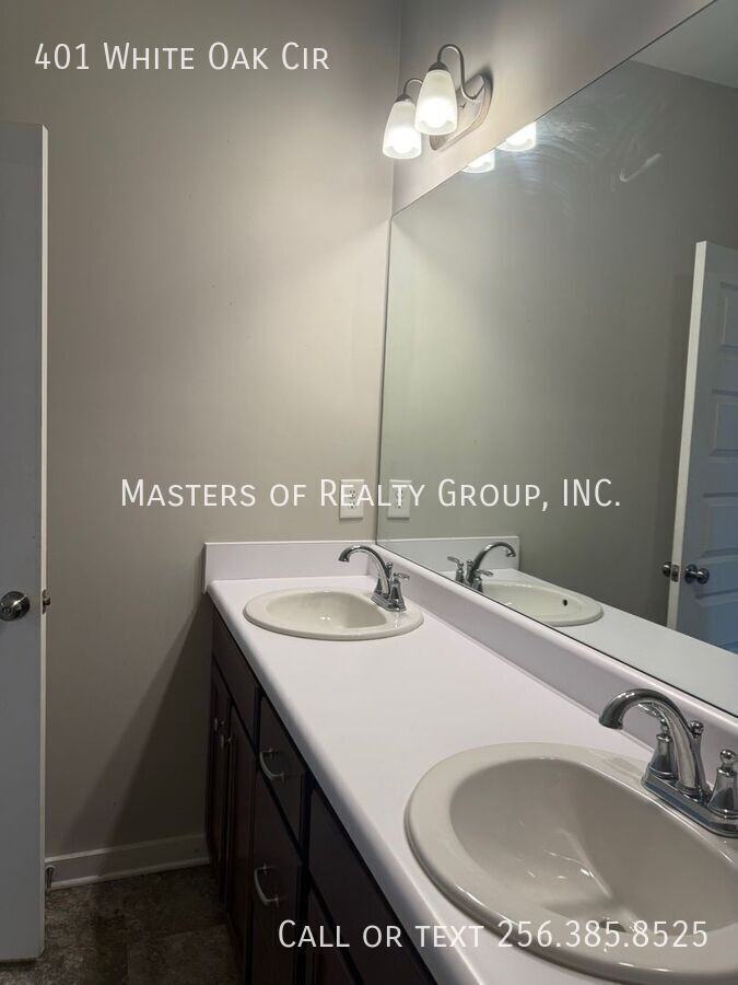 401 White Oak Cir - Photo 6 of 8