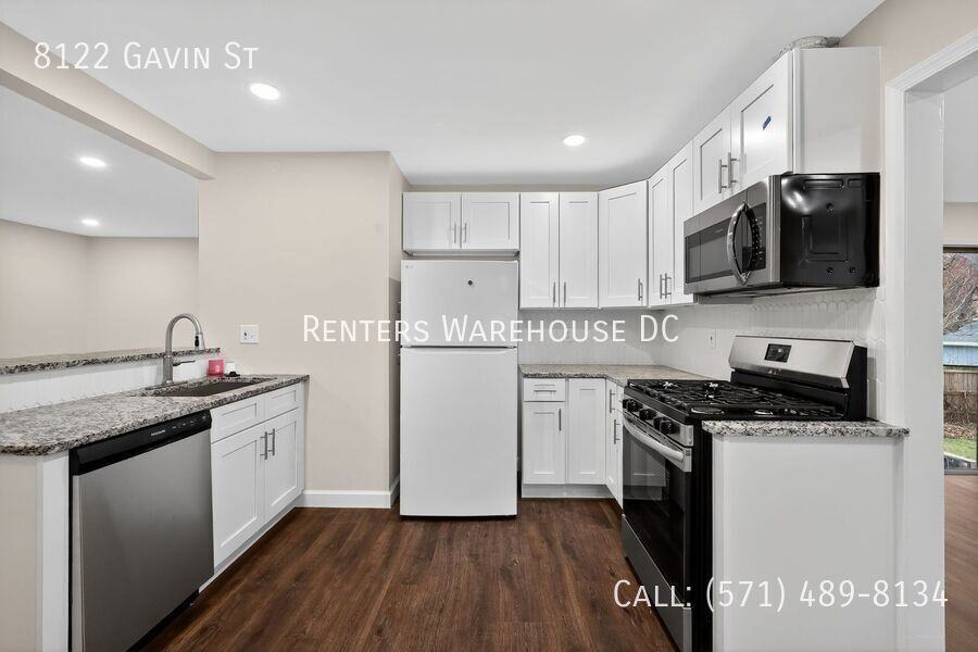 8122 Gavin St - Photo 4 of 15