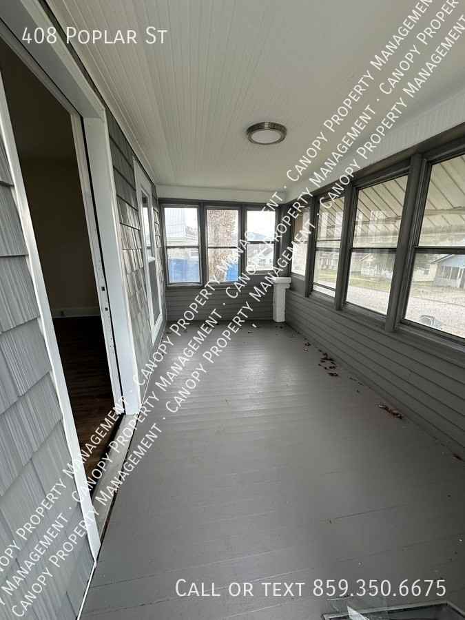 408 Poplar St - Photo 2 of 22