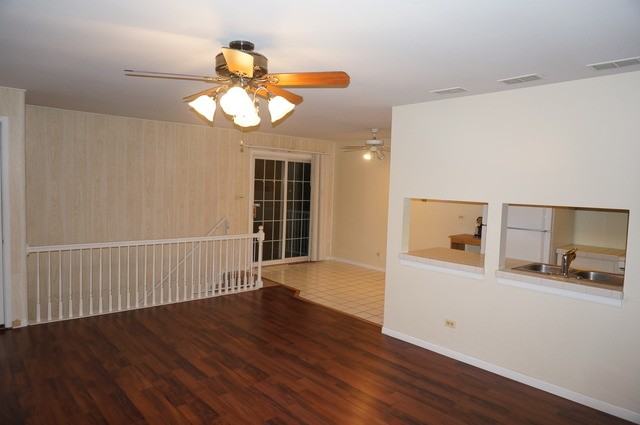 7932 163rd Pl #132 - Photo 2 of 9