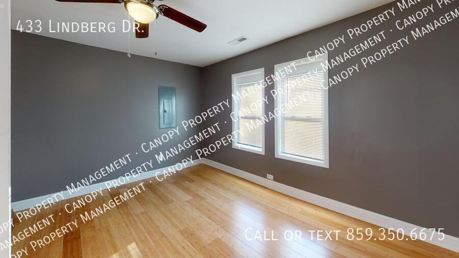 433 Lindberg Dr - Photo 7 of 9