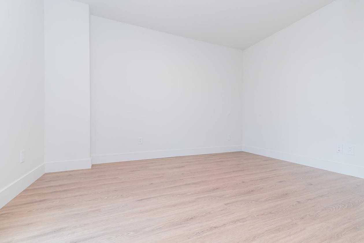 1700 Boulevard Angrignon #907 - Photo 2 of 26