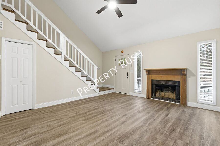 6008 Champion Rd #B - Photo 7 of 21