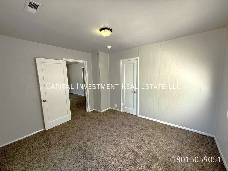 1449 W 400 S - Photo 6 of 12