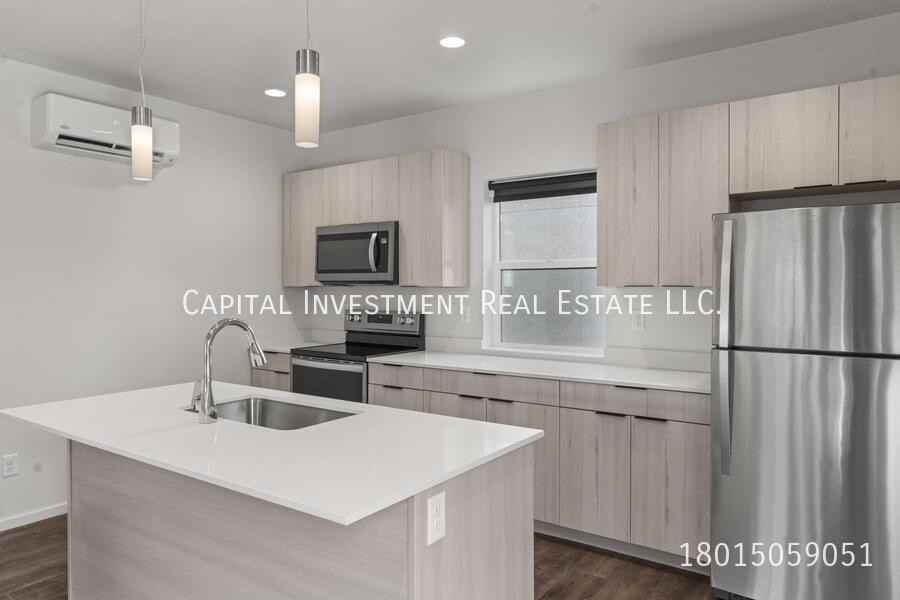 1689 S West Temple #102 - Photo 6 of 25