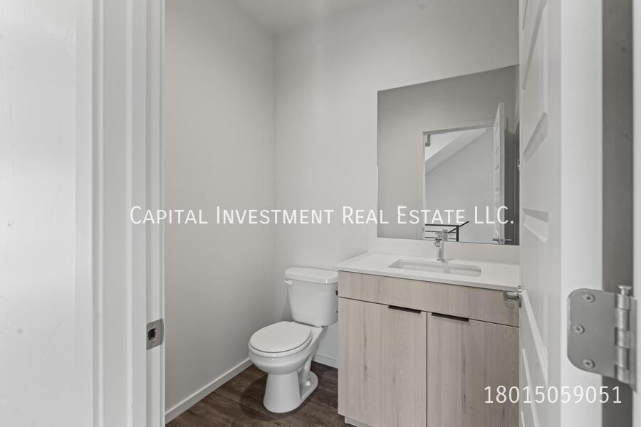 1689 S West Temple #102 - Photo 7 of 25
