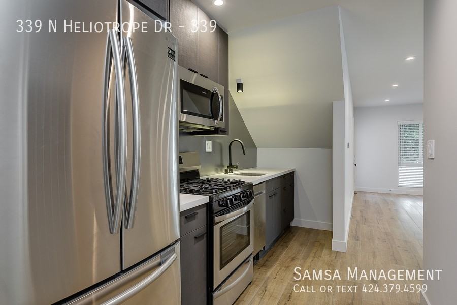 339 N Heliotrope Dr #339 - Photo 2 of 14