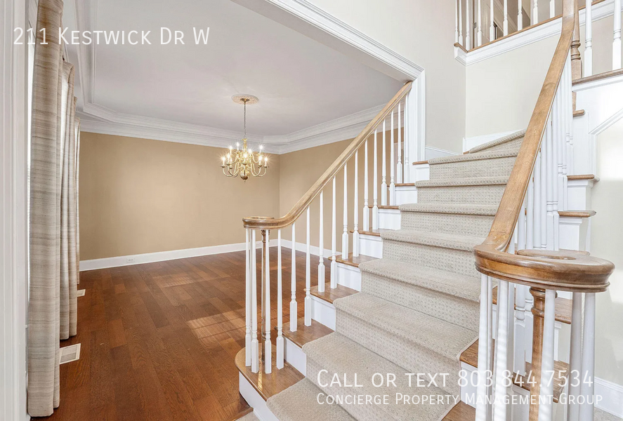 211 Kestwick Dr W - Photo 3 of 25