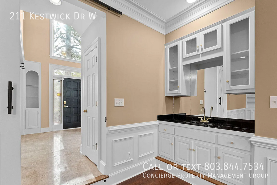 211 Kestwick Dr W - Photo 6 of 25