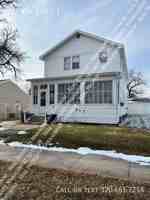 featured image of 217 5th St S #1