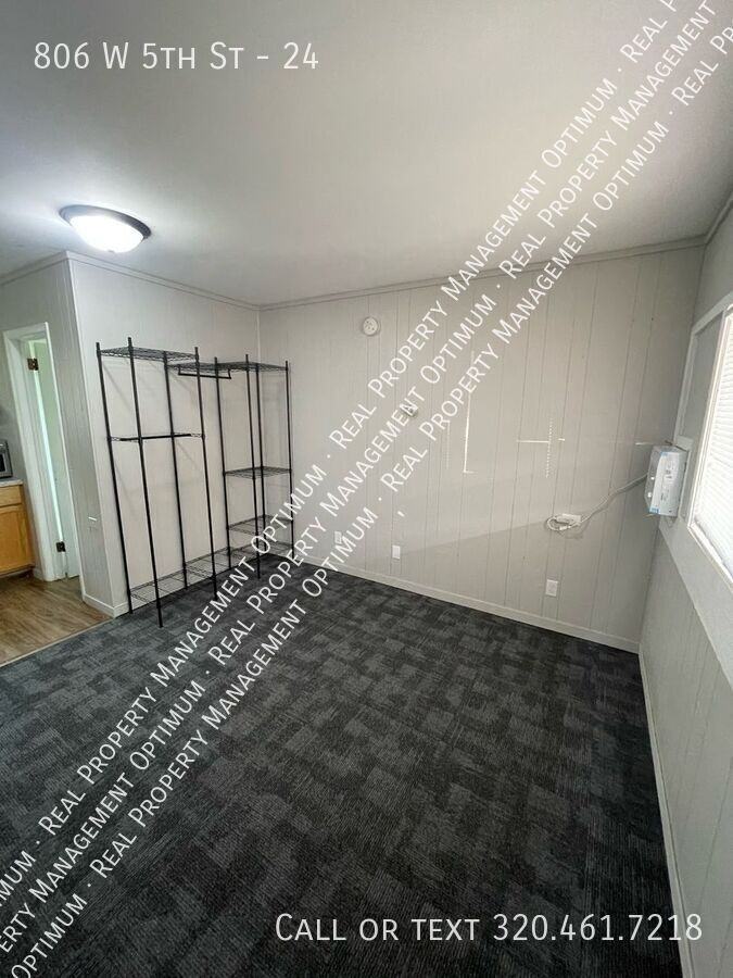 806 W 5th St #24 - Photo 3 of 9