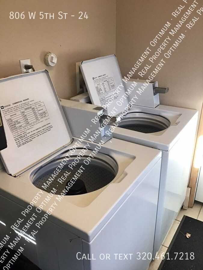 806 W 5th St #24 - Photo 7 of 9