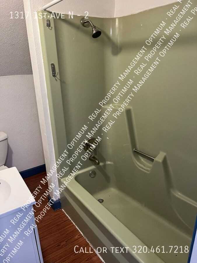 1317 1st Ave N #2 - Photo 6 of 20