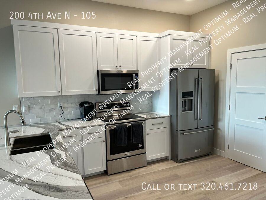 200 4th Ave N #105 - Photo 2 of 21