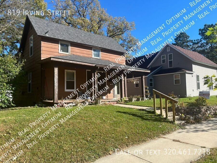 819 Irving St - Photo 2 of 23