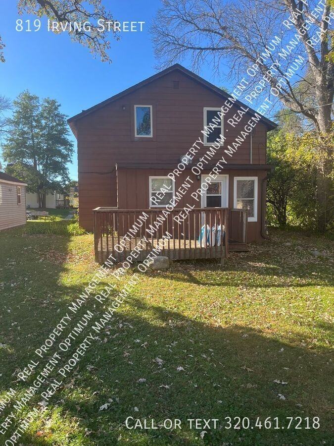 819 Irving St - Photo 3 of 23