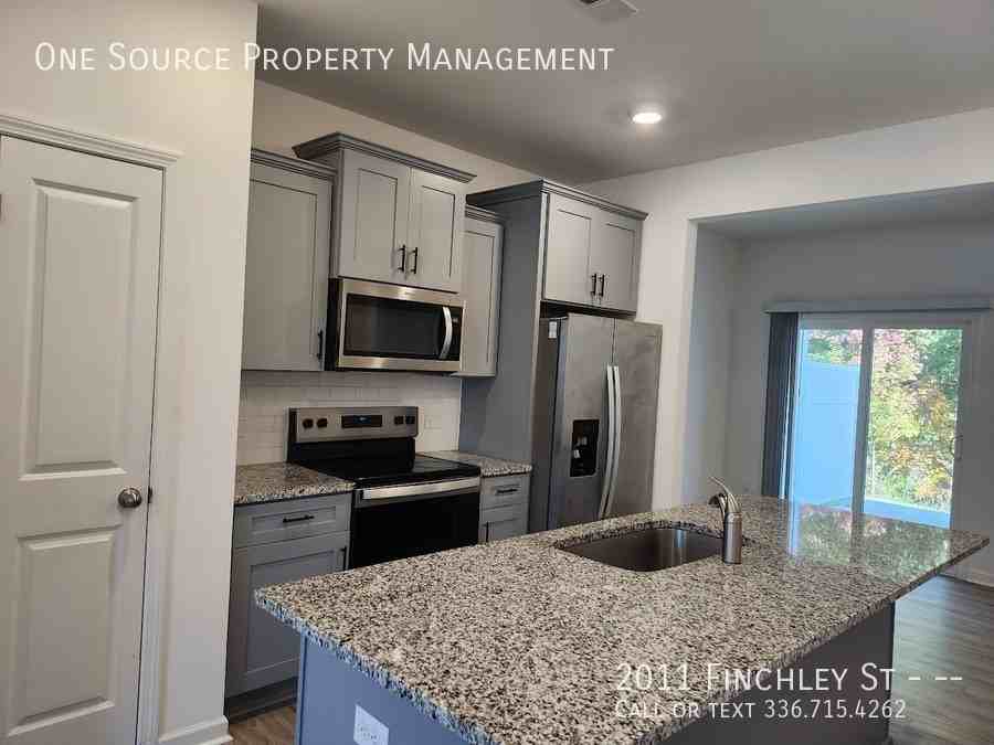 2011 Finchley St #1 - Photo 4 of 19