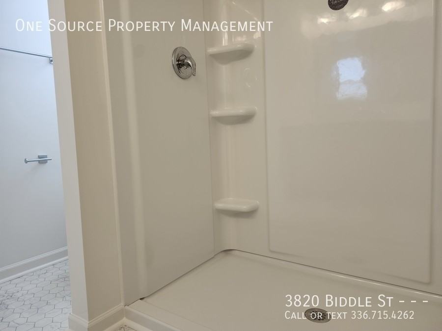 3820 Biddle St - Photo 7 of 15