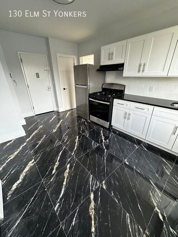 130 Elm St