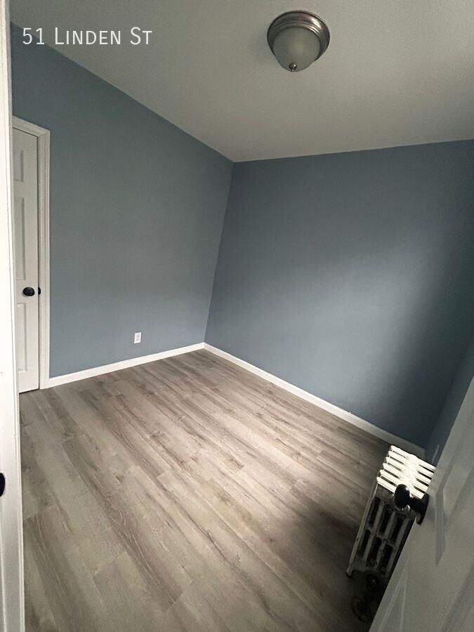 51 Linden St - Photo 5 of 6