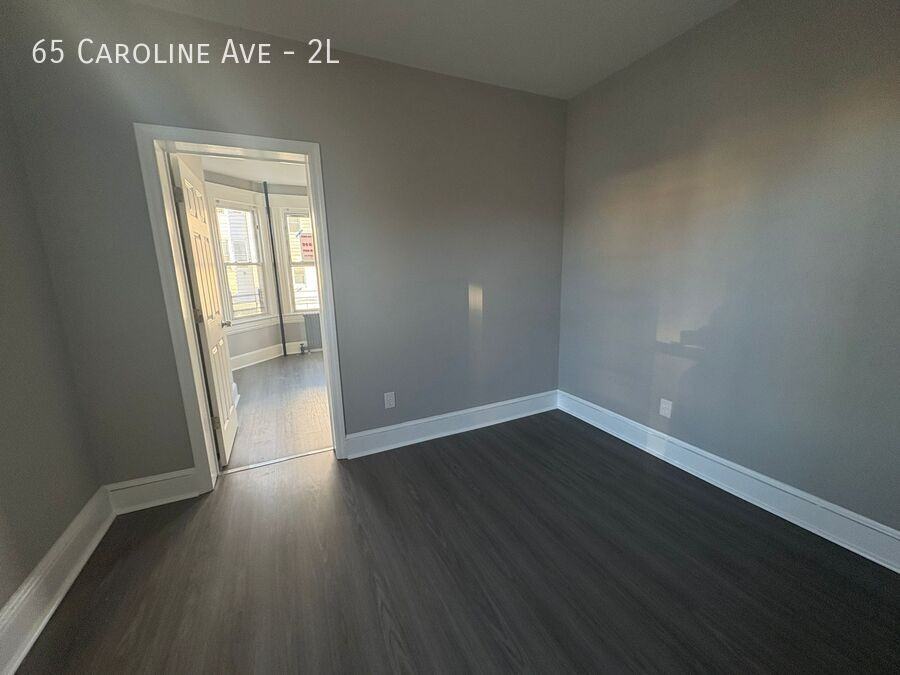 65 Caroline Ave #2L - Photo 4 of 11