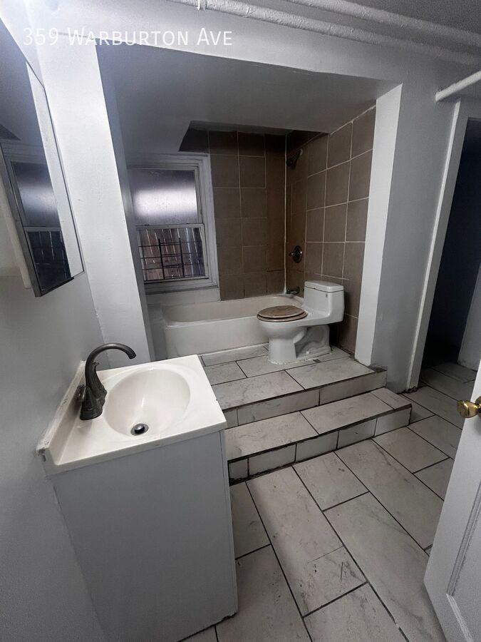 359 Warburton Ave - Photo 5 of 6