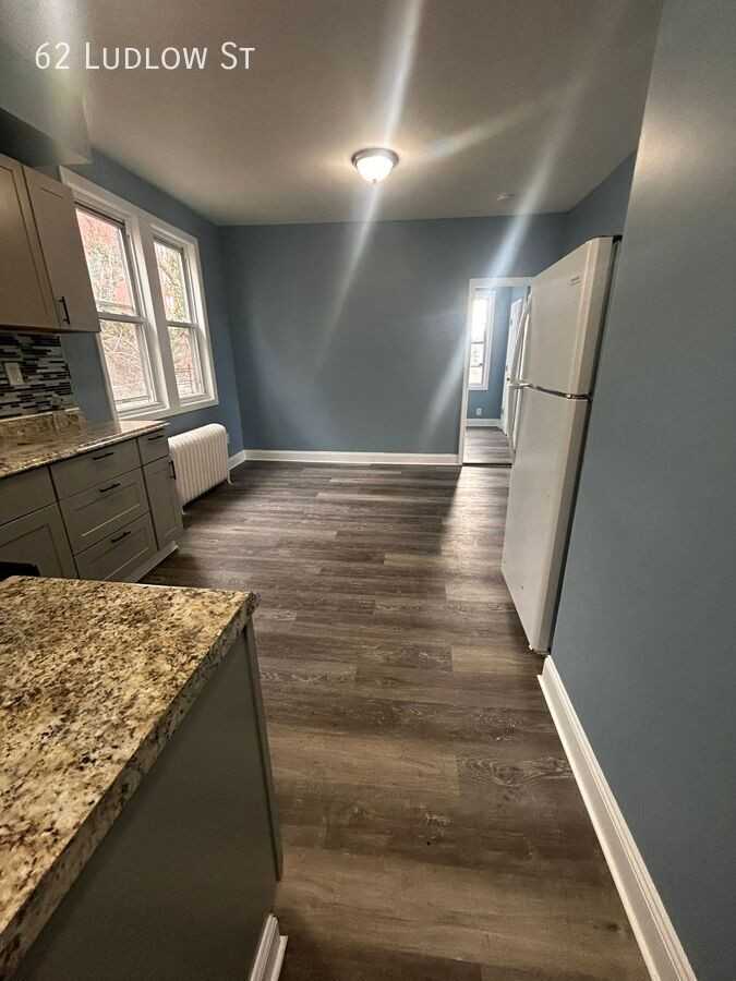 62 Ludlow St - Photo 2 of 6