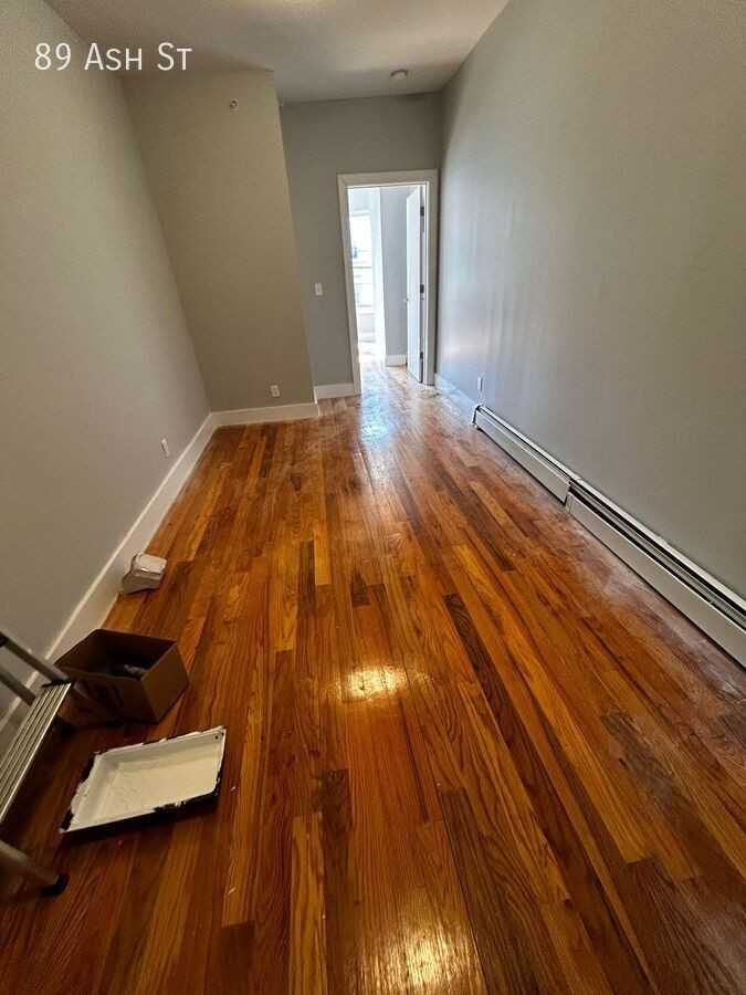 89 Ash St - Photo 2 of 7