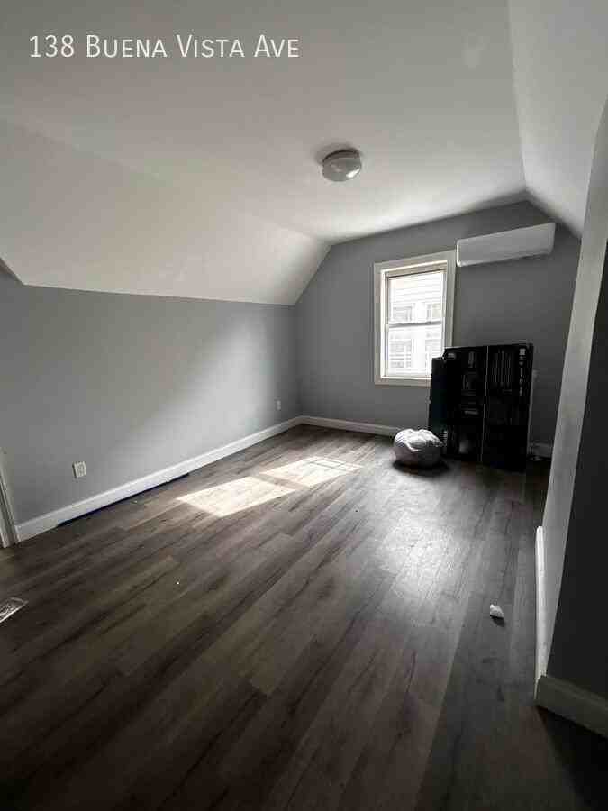 138 Buena Vista Ave - Photo 3 of 5