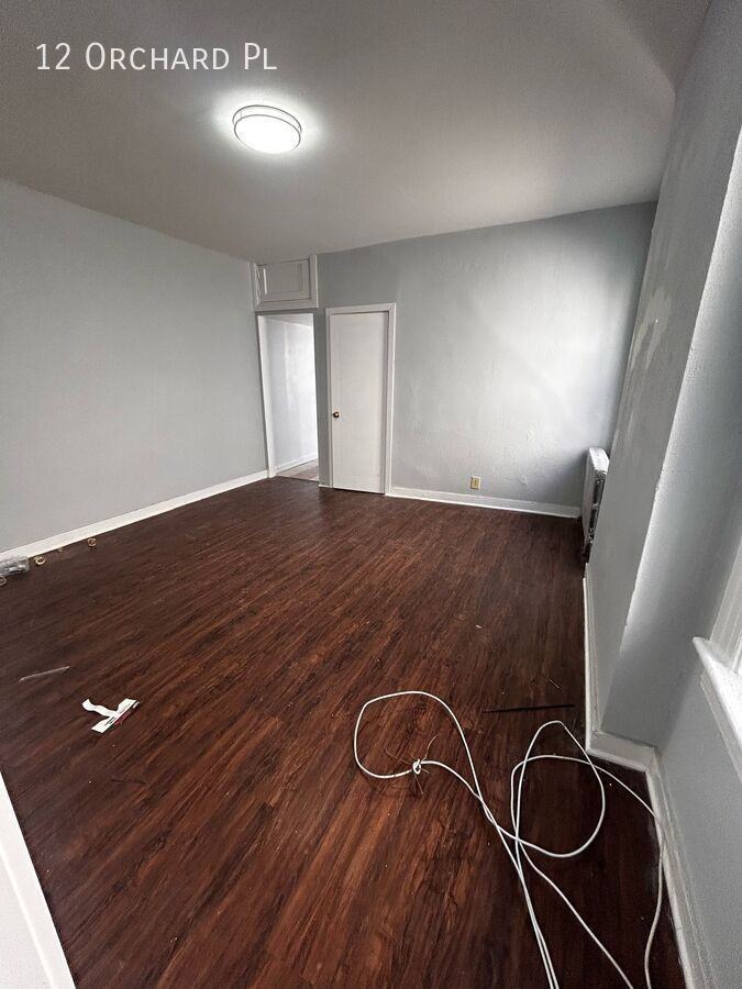 12 Orchard Pl - Photo 2 of 8