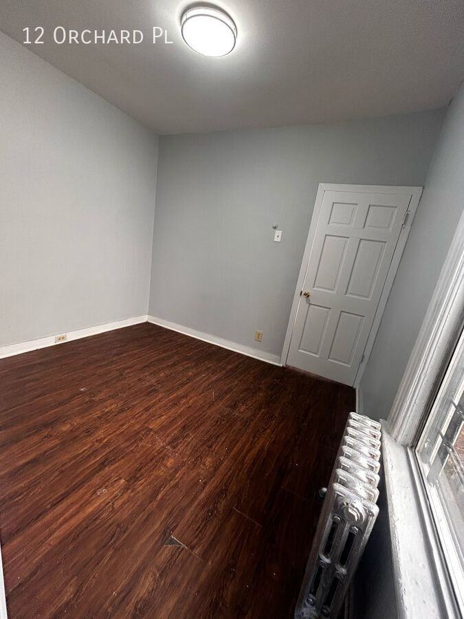 12 Orchard Pl - Photo 3 of 8