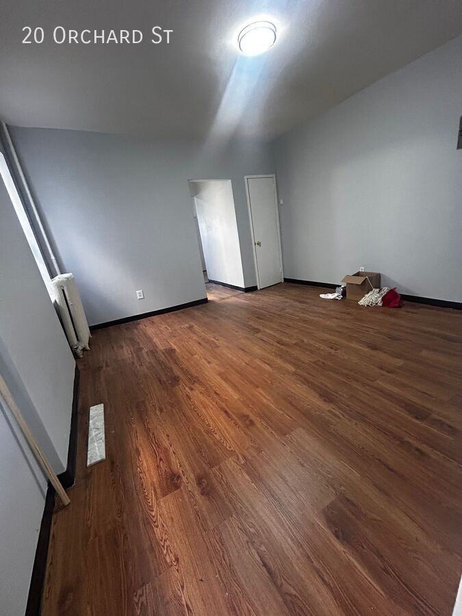 20 Orchard St - Photo 3 of 8