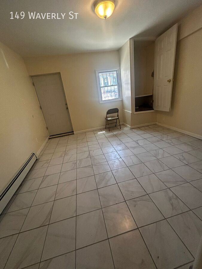 149 Waverly St - Photo 2 of 6